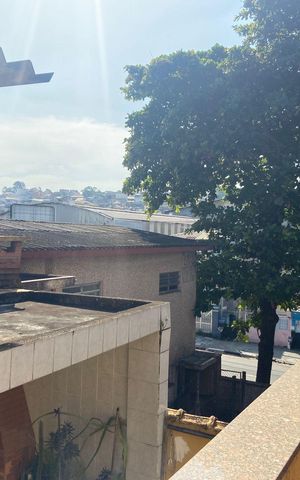 Casa à venda com 400m², 4 quartos e sem vaga Casa à venda com 400m², 4 quartos e sem vagaÁrea externa