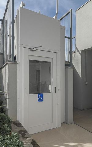Studio à venda com 25m², 0 quarto e sem vagaÁrea comum - Piscina