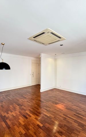 Apartamento à venda com 134m², 3 quartos e 1 vaga Apartamento à venda com 134m², 3 quartos e 1 vagaSala