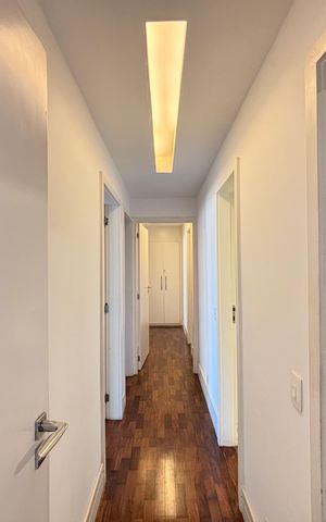 Apartamento à venda com 134m², 3 quartos e 1 vaga Apartamento à venda com 134m², 3 quartos e 1 vagaSala