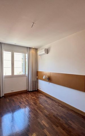 Apartamento à venda com 134m², 3 quartos e 1 vaga Apartamento à venda com 134m², 3 quartos e 1 vagaSuíte