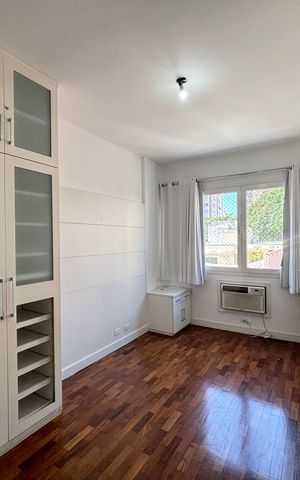 Apartamento à venda com 134m², 3 quartos e 1 vaga Apartamento à venda com 134m², 3 quartos e 1 vagaQuarto 1