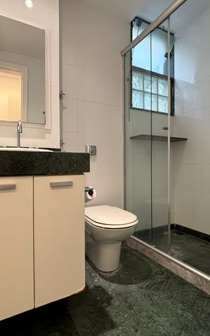 Apartamento à venda com 134m², 3 quartos e 1 vaga Apartamento à venda com 134m², 3 quartos e 1 vagaSuíte - banheiro