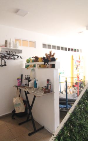 Casa à venda com 126m², 3 quartos e 2 vagasFundos da casa