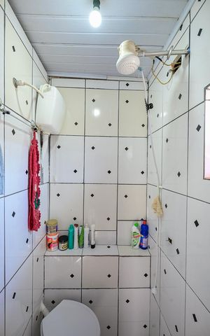 Casa à venda com 250m², 6 quartos e 4 vagasBanheiro da Casa 2