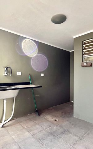Casa à venda com 120m², 3 quartos e 2 vagasÁrea de Serviço