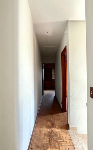 Casa à venda com 120m², 3 quartos e 2 vagasCorredor