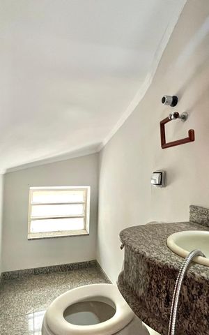 Casa à venda com 120m², 3 quartos e 2 vagasLavabo