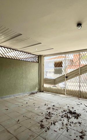 Casa à venda com 120m², 3 quartos e 2 vagasGaragem