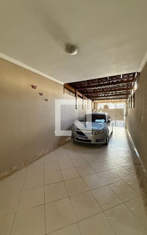 Casa à venda com 112m², 3 quartos e 2 vagas Casa à venda com 112m², 3 quartos e 2 vagasGaragem