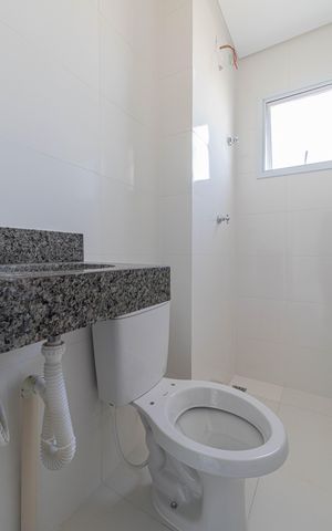 Apartamento à venda com 37m², 2 quartos e sem vaga Apartamento à venda com 37m², 2 quartos e sem vagaBanheiro