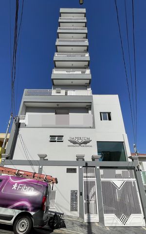 Apartamento à venda com 37m², 2 quartos e sem vaga Apartamento à venda com 37m², 2 quartos e sem vagaFachada