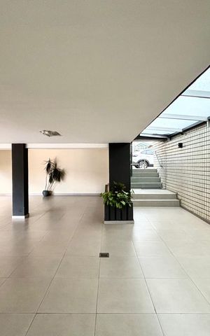 Apartamento à venda com 200m², 2 quartos e 2 vagasCobertura
