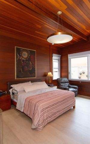 Casa à venda com 300m², 3 quartos e 2 vagas Casa à venda com 300m², 3 quartos e 2 vagasQUARTO2