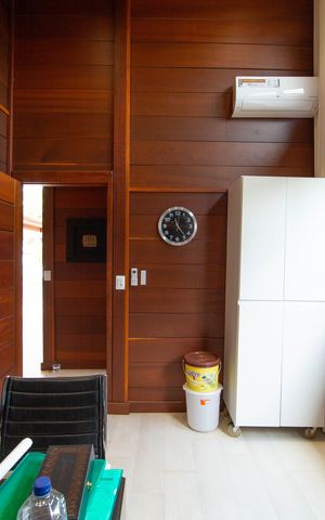 Casa à venda com 300m², 3 quartos e 2 vagas Casa à venda com 300m², 3 quartos e 2 vagasQUARTO5