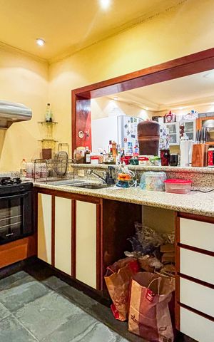 Casa à venda com 200m², 3 quartos e 3 vagas
