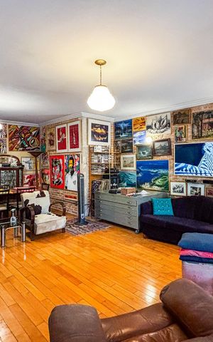 Casa à venda com 200m², 3 quartos e 3 vagas