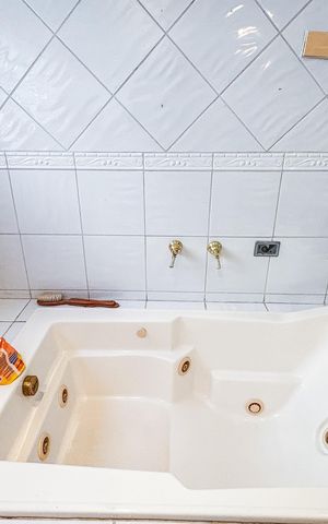 Casa à venda com 200m², 3 quartos e 3 vagas