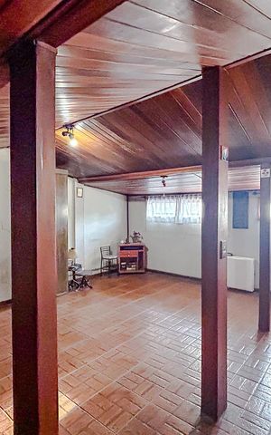 Casa à venda com 248m², 3 quartos e 3 vagasSala 2