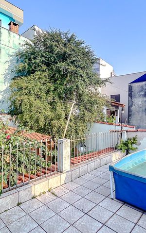 Casa à venda com 248m², 3 quartos e 3 vagasÁrea externa