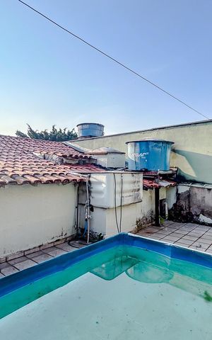 Casa à venda com 248m², 3 quartos e 3 vagasÁrea externa