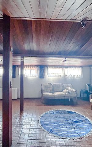 Casa à venda com 248m², 3 quartos e 3 vagasSala 2