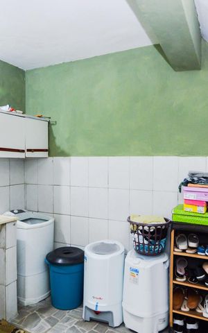 Casa para alugar com 100m², 2 quartos e 2 vagasÁrea de Serviço