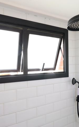 Apartamento à venda com 71m², 2 quartos e 1 vagaBanheiro Social