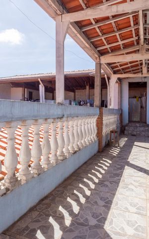 Casa à venda com 241m², 6 quartos e 3 vagasAcesso Casa 4