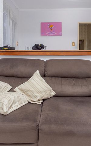 Casa à venda com 241m², 6 quartos e 3 vagasSala - Casa 2