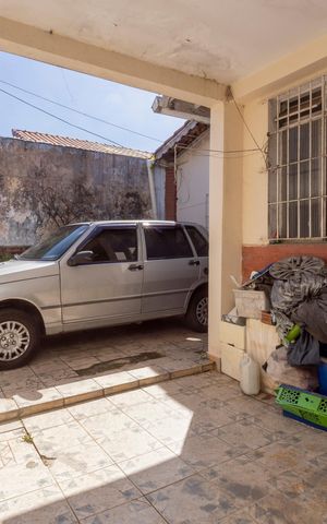 Casa à venda com 241m², 6 quartos e 3 vagasGaragem