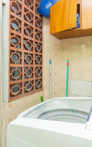 Casa à venda com 241m², 6 quartos e 3 vagasÁrea de Serviço - Casa 2
