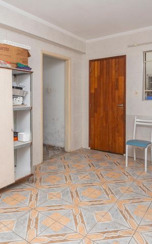 Casa à venda com 241m², 6 quartos e 3 vagasCozinha - Casa 1