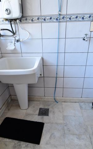 Apartamento à venda com 132m², 2 quartos e 1 vagaÁrea de Serviço