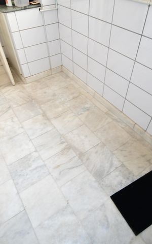 Apartamento à venda com 132m², 2 quartos e 1 vagaÁrea de Serviço