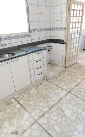 Apartamento à venda com 132m², 2 quartos e 1 vagaCozinha