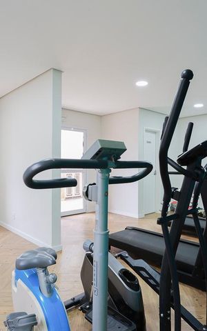 Apartamento à venda com 43m², 2 quartos e 1 vaga Apartamento à venda com 43m², 2 quartos e 1 vagaÁrea comum - Academia