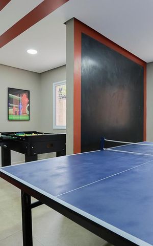 Apartamento à venda com 43m², 2 quartos e 1 vaga Apartamento à venda com 43m², 2 quartos e 1 vagaÁrea comum - Salão de jogos