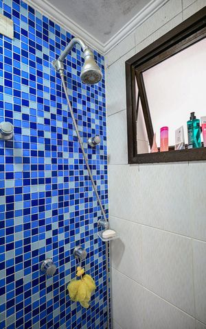 Apartamento à venda com 78m², 3 quartos e 2 vagasChuveiro do Banheiro 