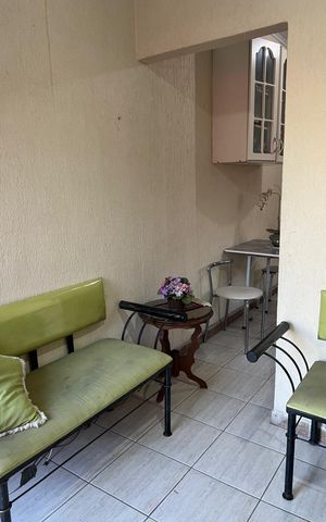 Casa para alugar com 70m², 1 quarto e sem vaga Casa para alugar com 70m², 1 quarto e sem vagaSala