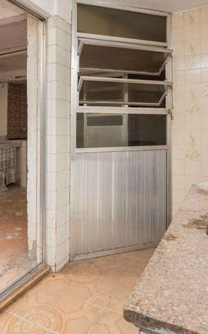 Casa à venda com 125m², 4 quartos e 2 vagasCozinha 1