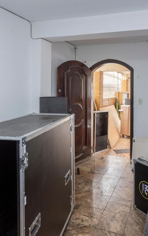 Casa à venda com 125m², 4 quartos e 2 vagasSala