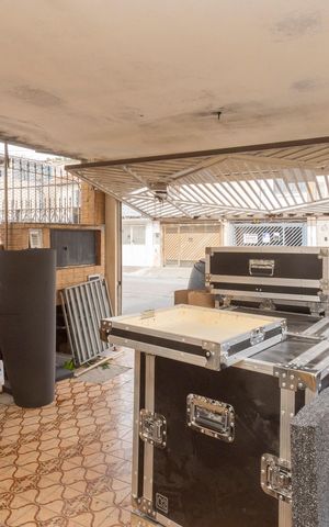 Casa à venda com 125m², 4 quartos e 2 vagasGaragem
