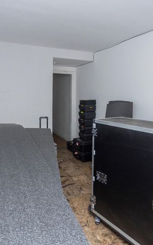 Casa à venda com 125m², 4 quartos e 2 vagasSala