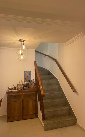 Casa à venda com 110m², 2 quartos e 1 vaga Casa à venda com 110m², 2 quartos e 1 vagaSala