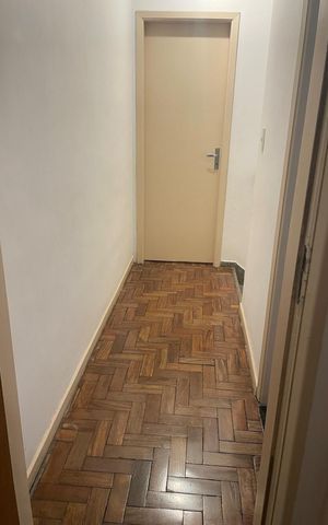 Casa à venda com 110m², 2 quartos e 1 vaga Casa à venda com 110m², 2 quartos e 1 vagaCorredor