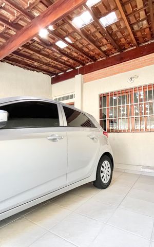 Casa à venda com 134m², 3 quartos e 2 vagas Casa à venda com 134m², 3 quartos e 2 vagasGaragem