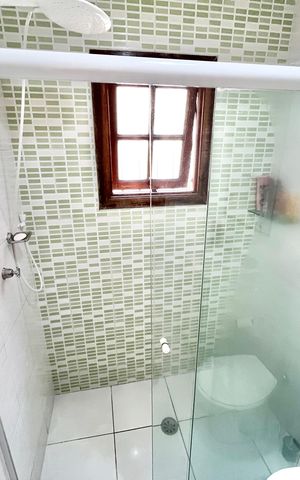 Casa à venda com 134m², 3 quartos e 2 vagas Casa à venda com 134m², 3 quartos e 2 vagasBanheiro