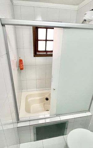 Casa à venda com 134m², 3 quartos e 2 vagas Casa à venda com 134m², 3 quartos e 2 vagasBanheiro da Suíte
