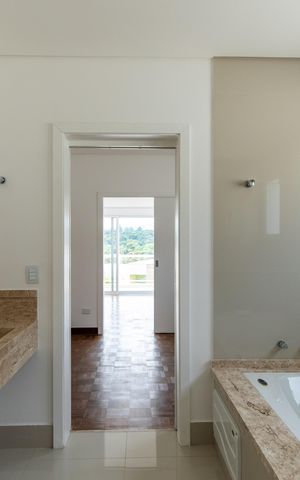Casa à venda com 430m², 4 quartos e 6 vagas Casa à venda com 430m², 4 quartos e 6 vagasBanheiro